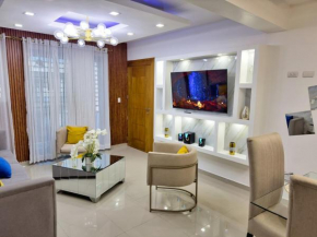 Perla luxury 6 10 min away from the airport & city